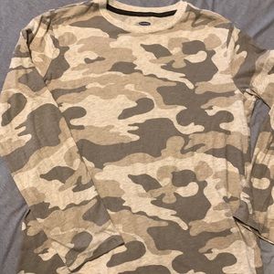 Light camo long sleeve t-shirt